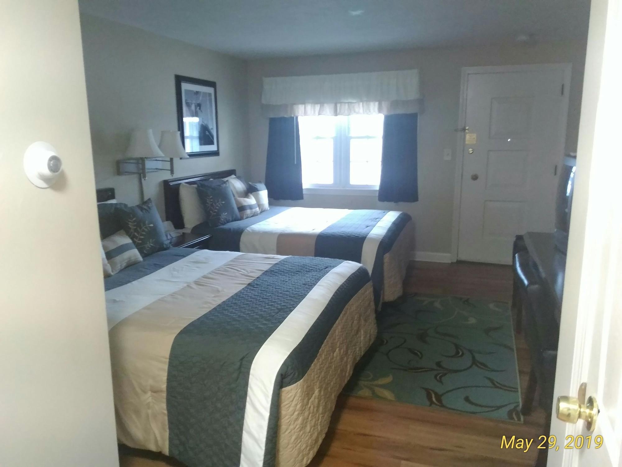 Colonial Inn Seekonk Exterior photo
