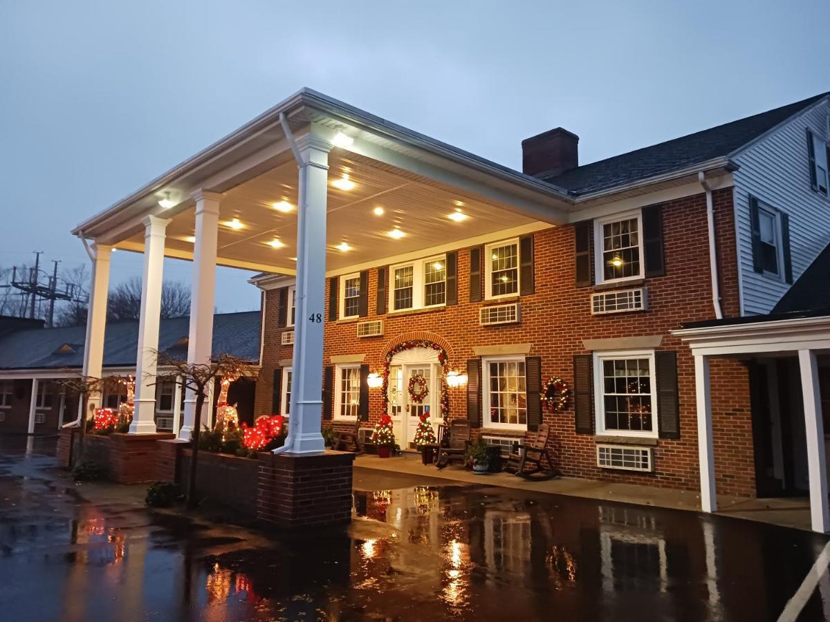 Colonial Inn Seekonk Exterior photo